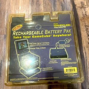 Intec Rechargeable Battery Pak for GameCube-Indigo- Never Opened